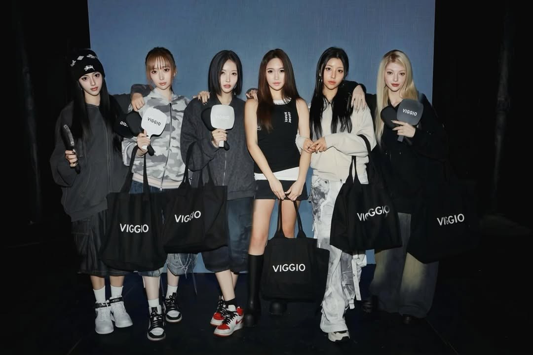 A moment captured by X:IN's fan