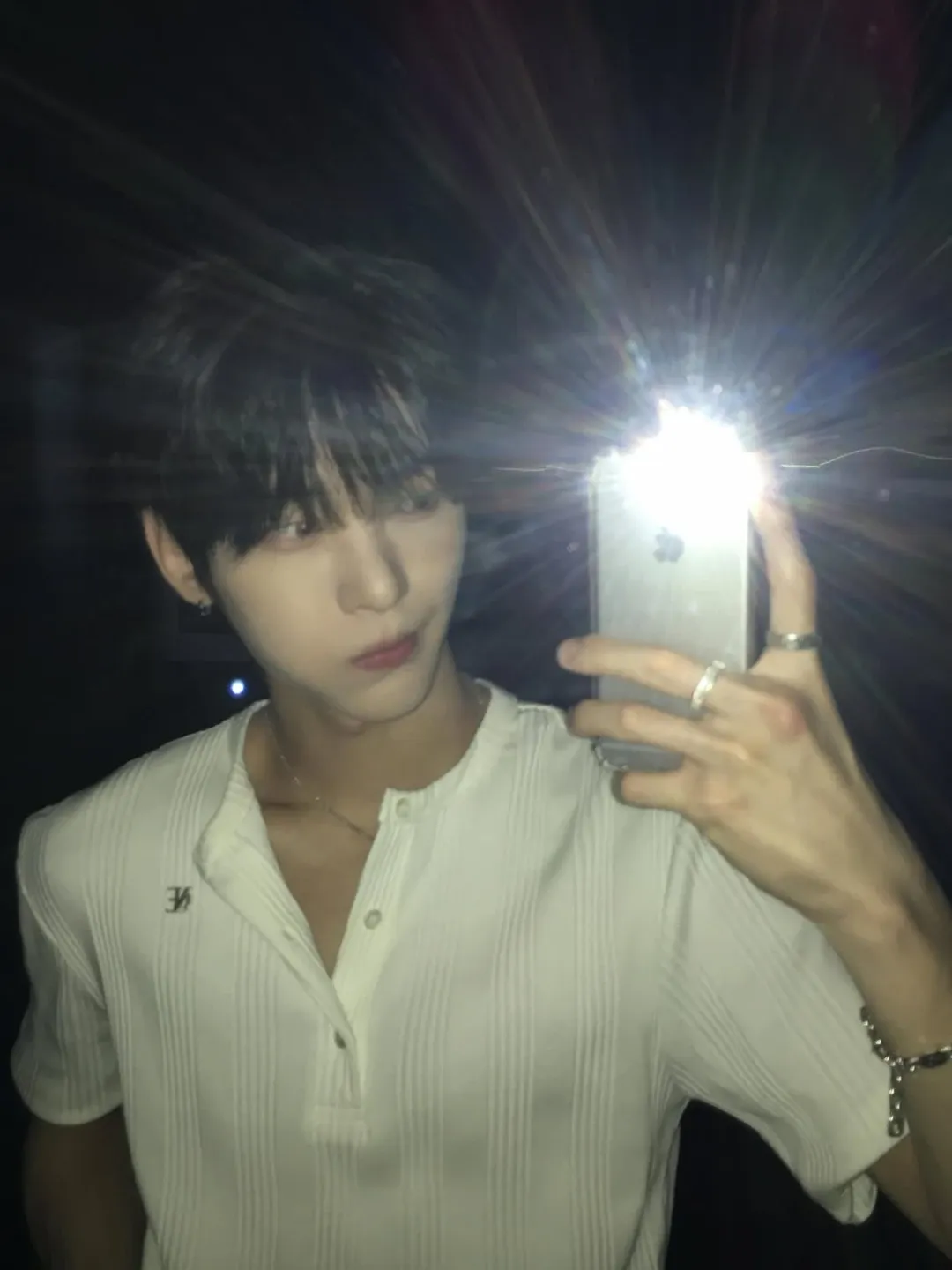 Behind-the-scenes cut of Siyun (NOWZ)