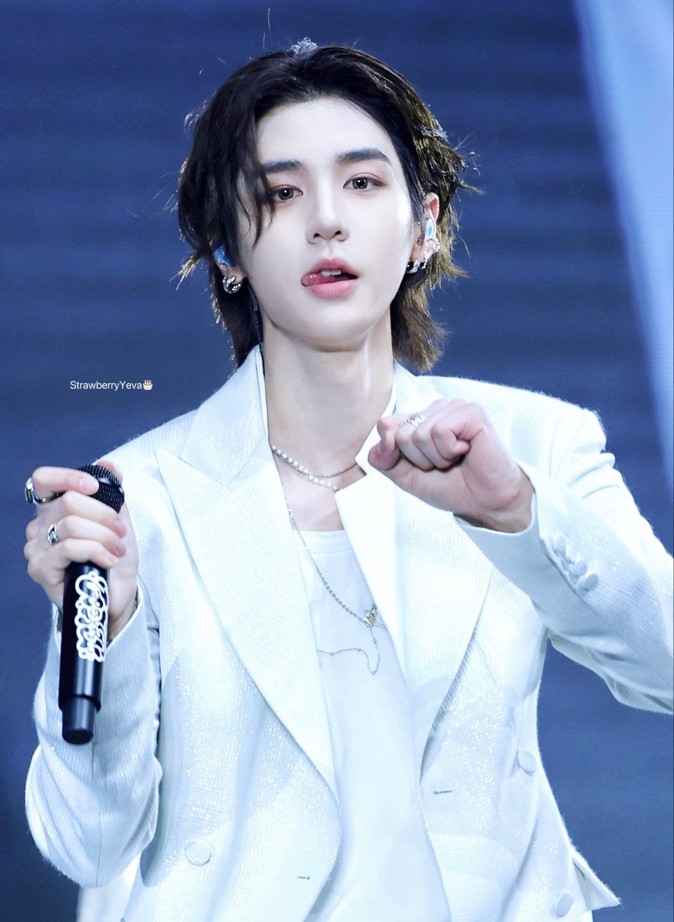 A moment captured by Leehan (BOYNEXTDOOR)'s fan