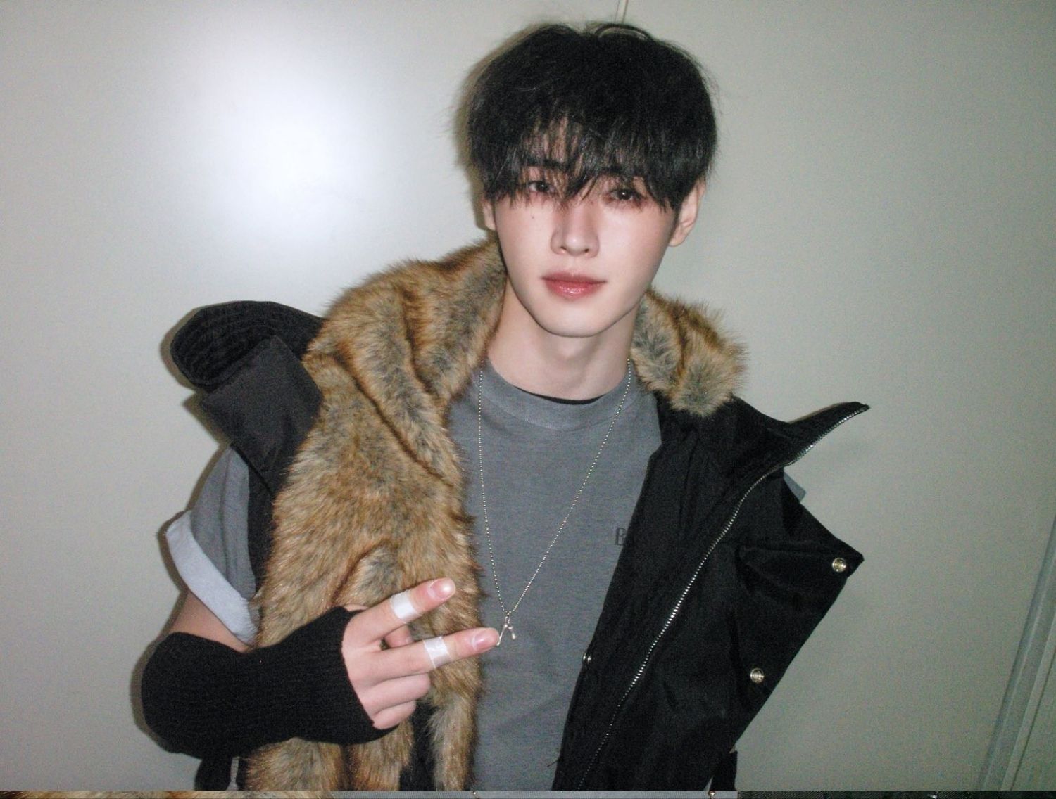 Behind-the-scenes cut of Sunghoon (ENHYPEN)