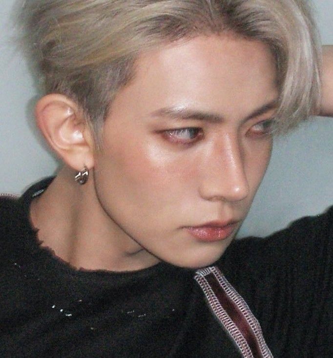 희승 (ENHYPEN) 최근 활동샷