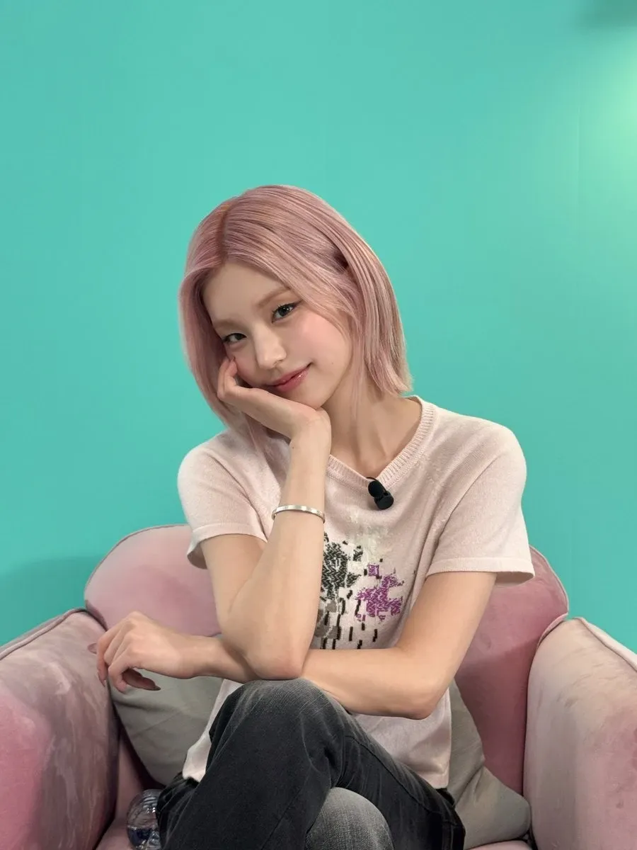 Recent activity shot of Yeji (ITZY)