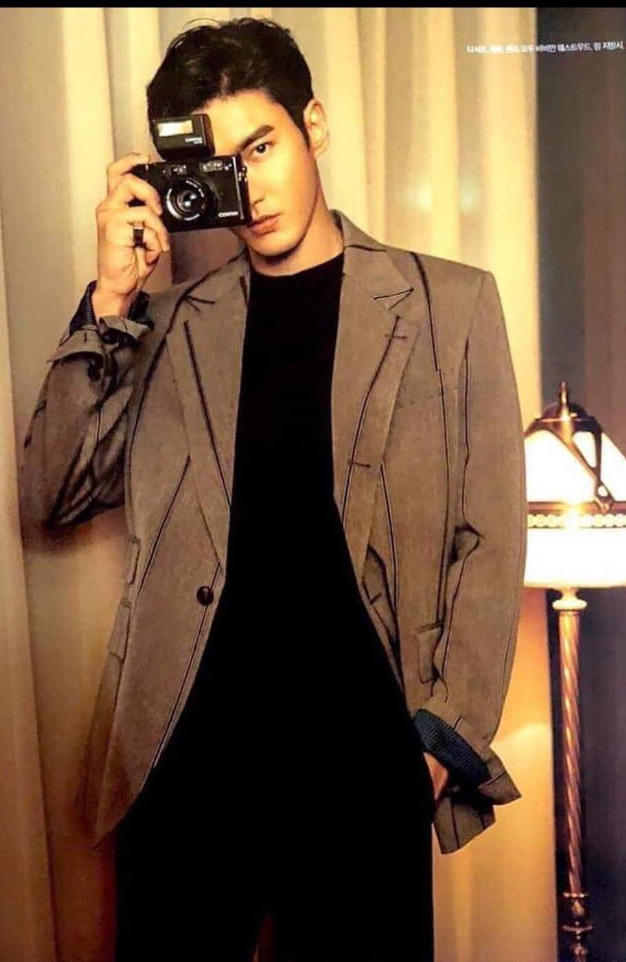 Behind-the-scenes cut of Siwon (Super Junior)