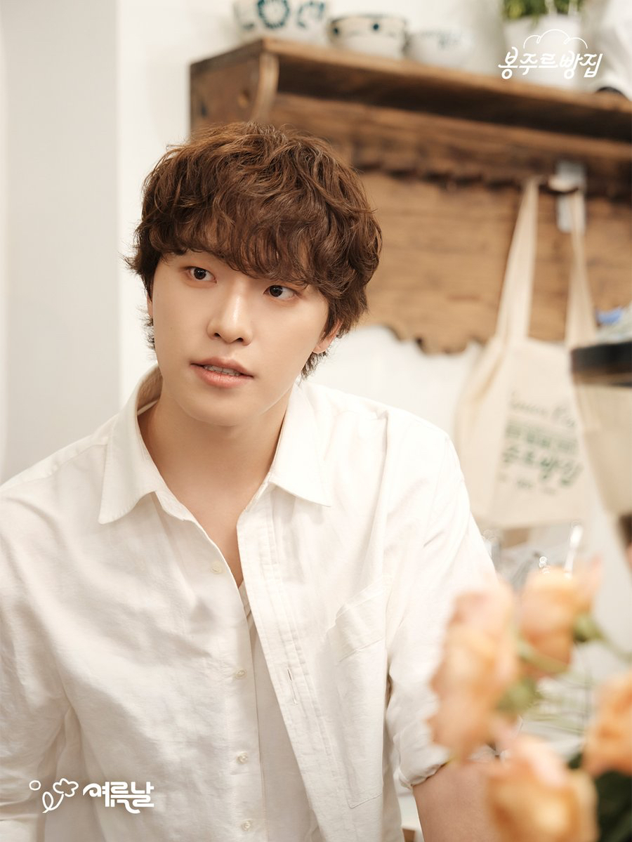 Dino (SEVENTEEN)的幕後花絮