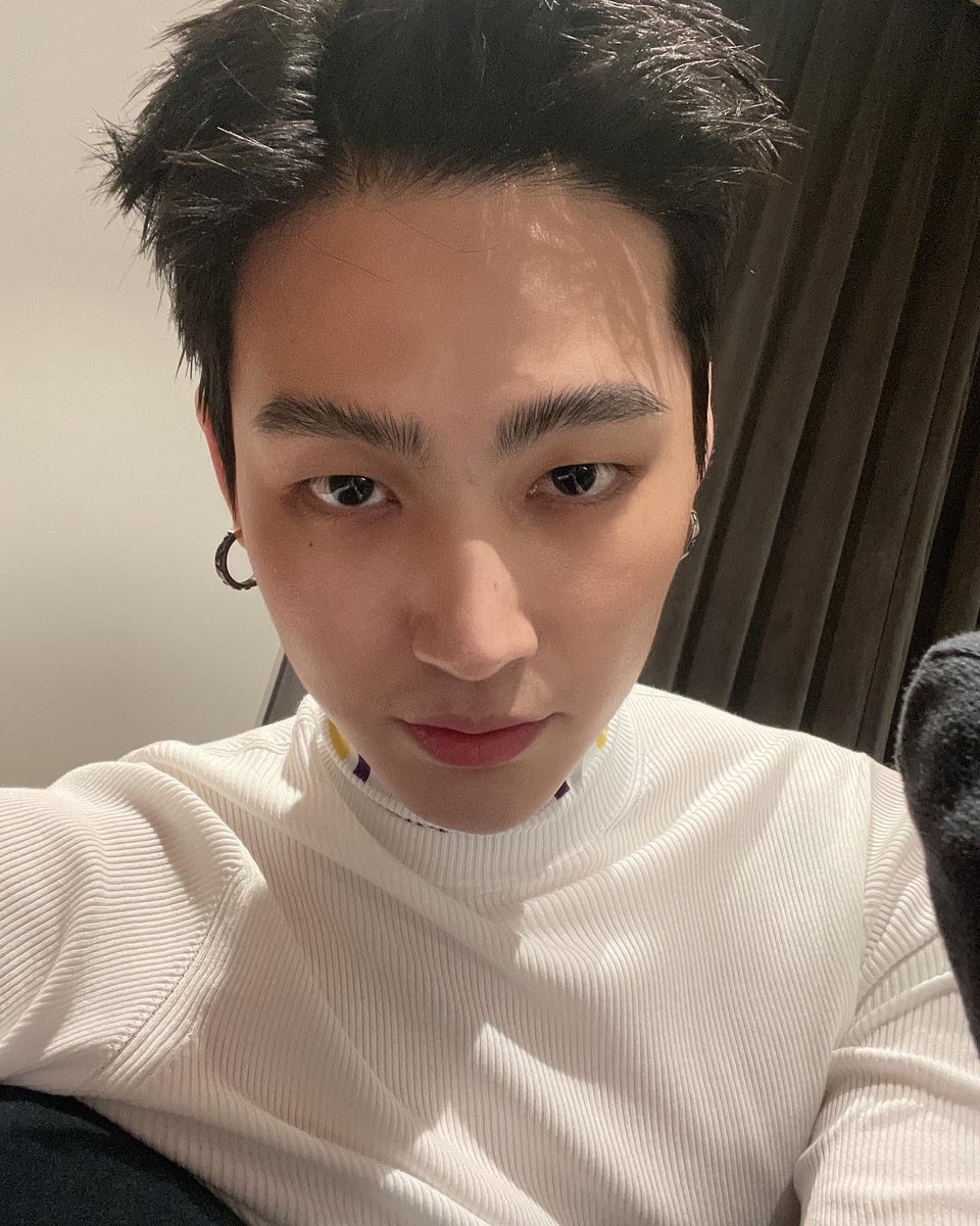 Foto terbaru JAY B (GOT7)