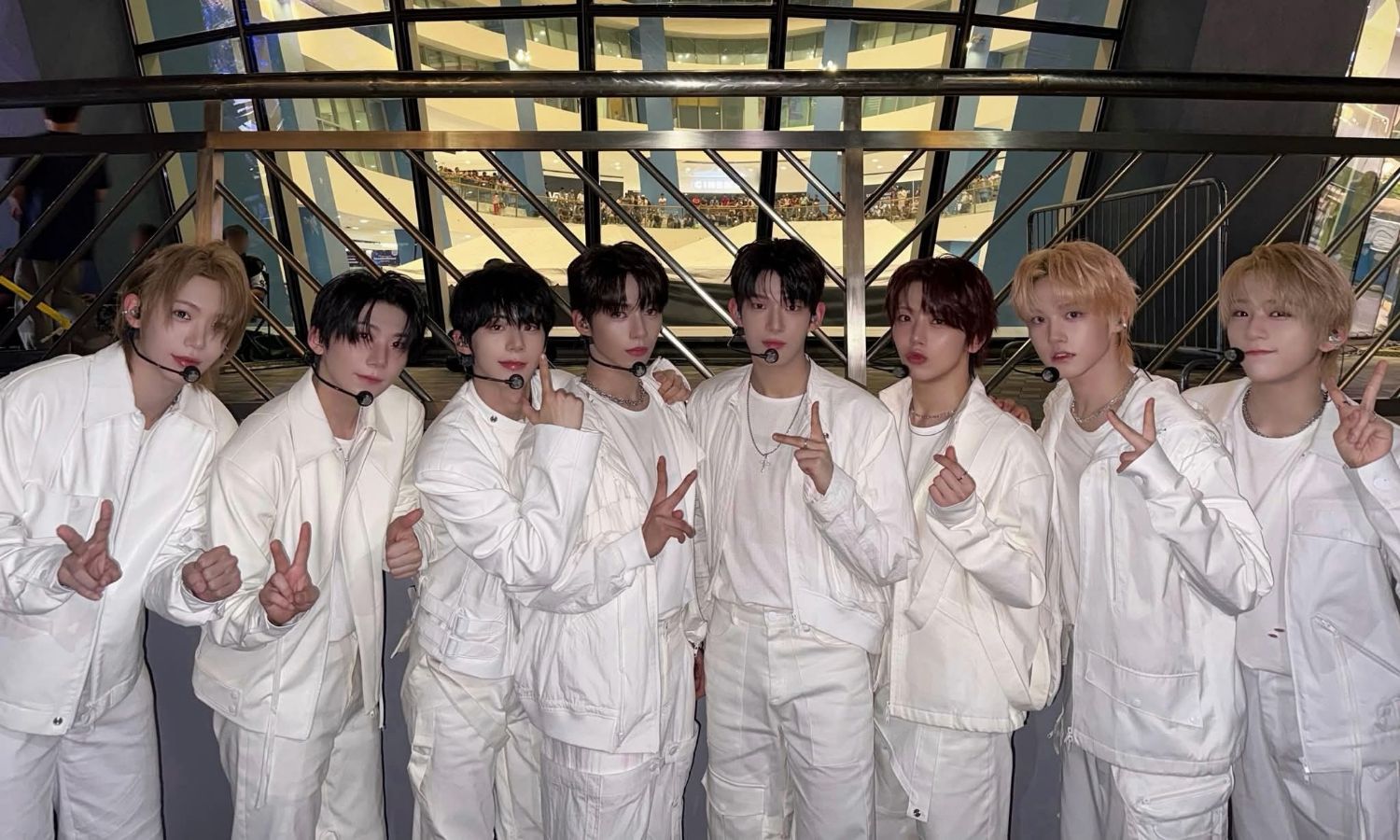 Latest photo of JL (AHOF)