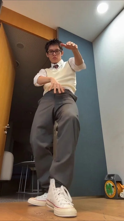 Today's most popular wallpaper in the CORTIS community