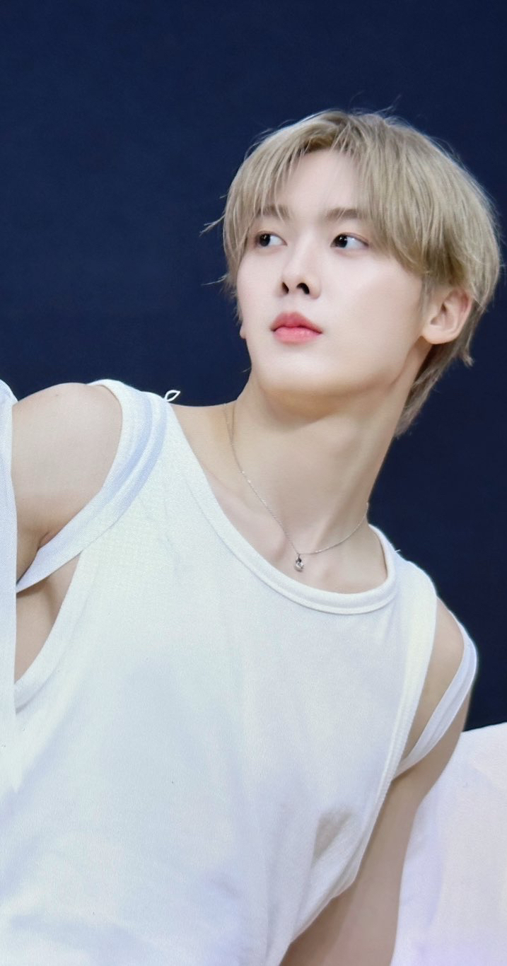 Today's most popular wallpaper in the Sanha (ASTRO) community