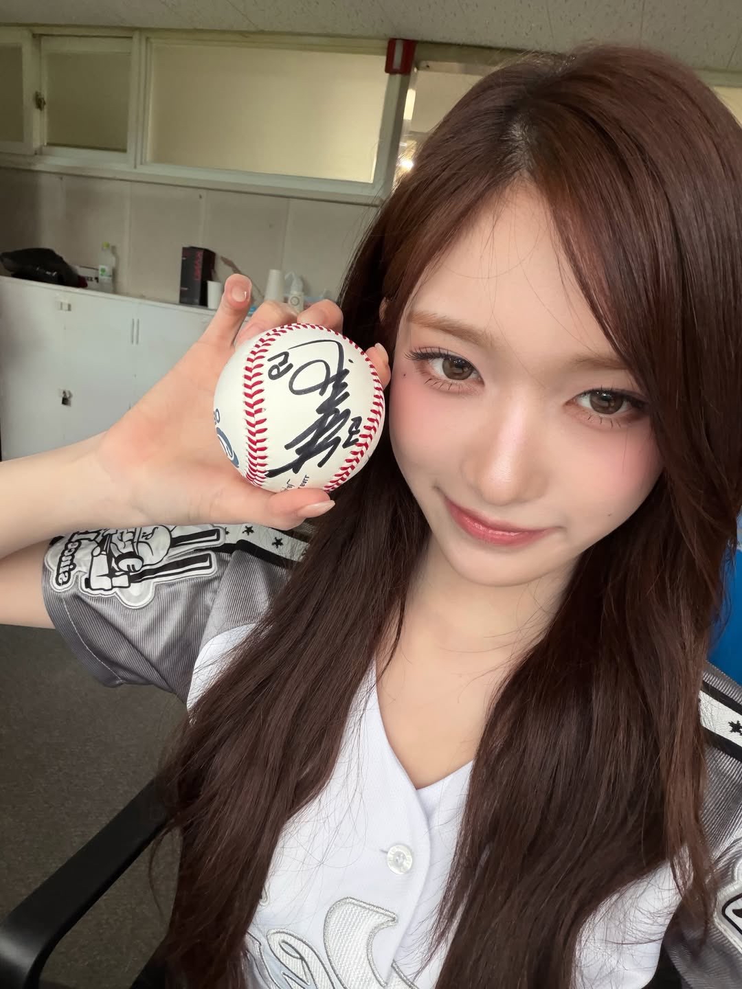 Today's hottest K-pop community feed