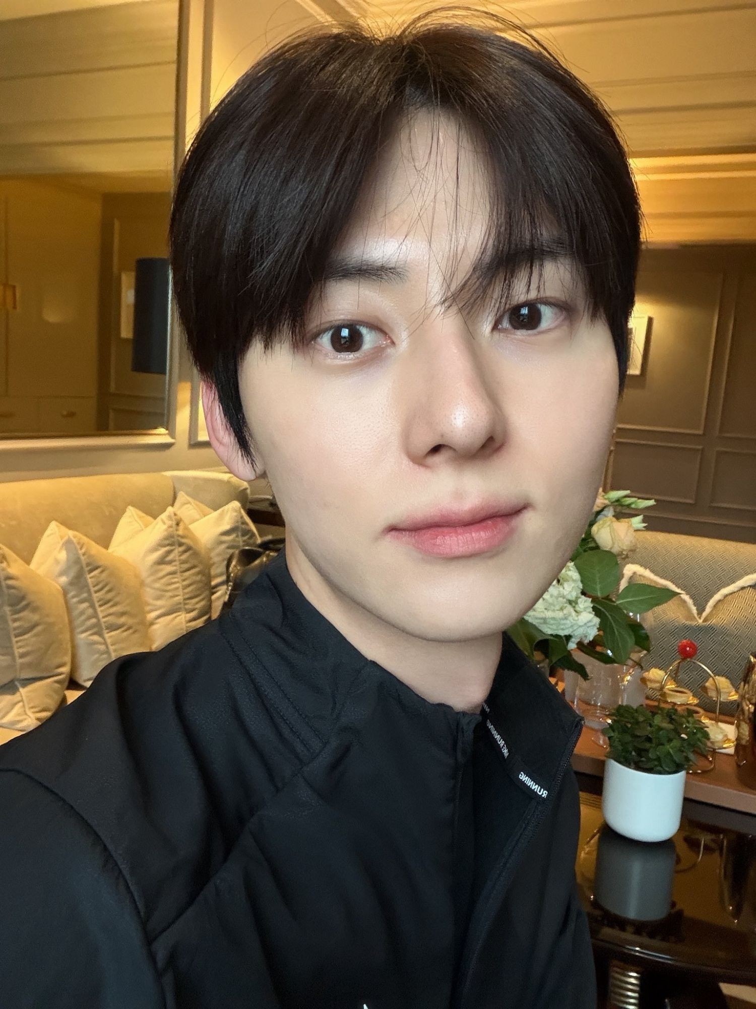 Recent activity shot of Hwang Minhyun