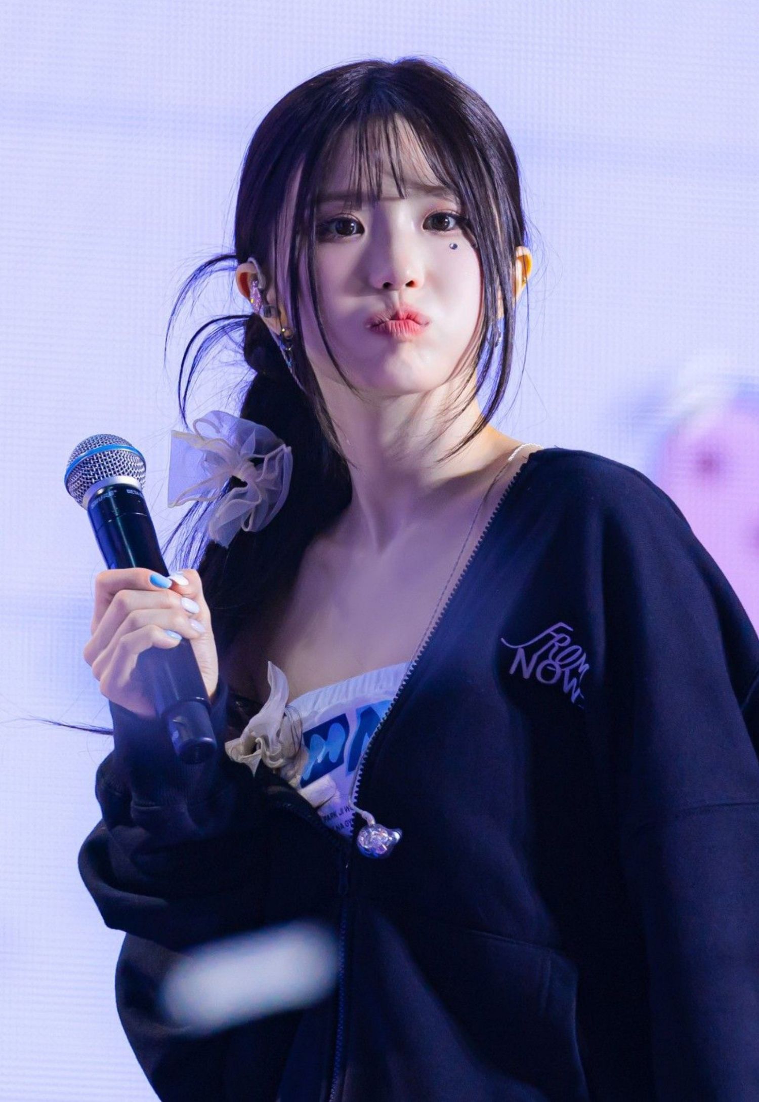 Behind-the-scenes cut of Song Hayoung (fromis_9)