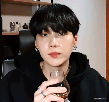 슈가 (방탄소년단)의 최신 사진