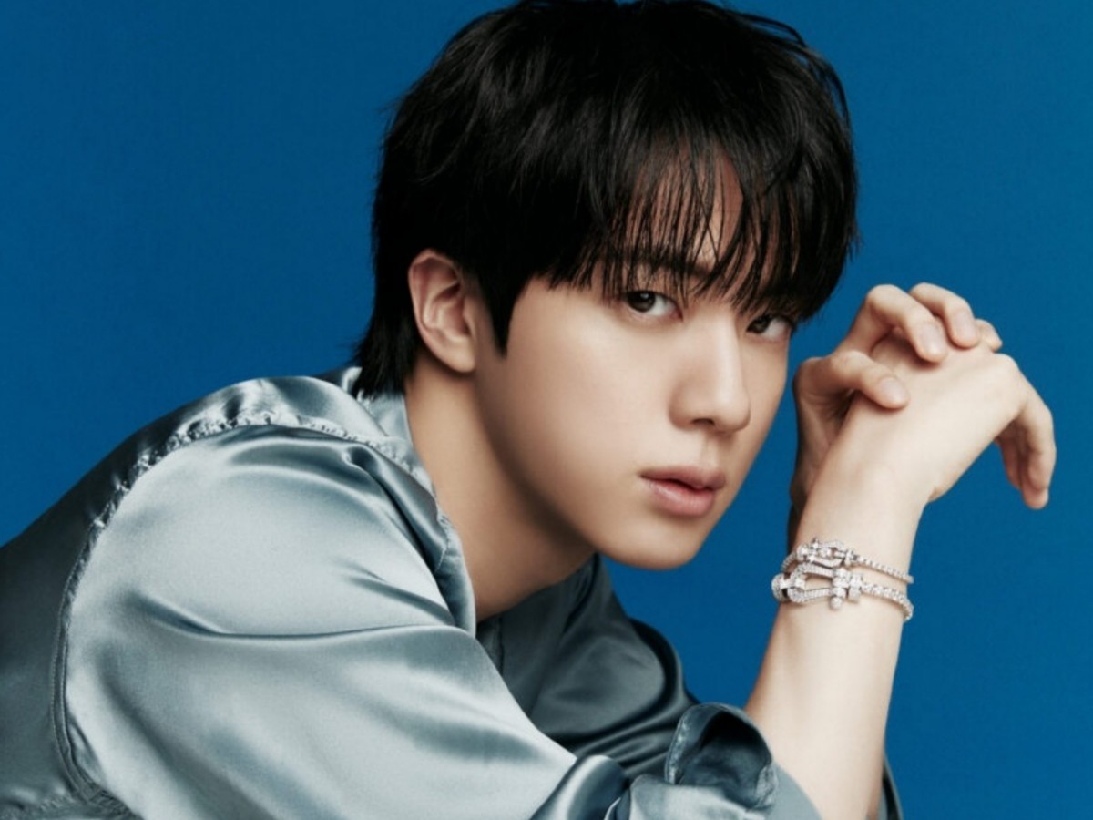 Foto aktivitas terbaru Jin (BTS)