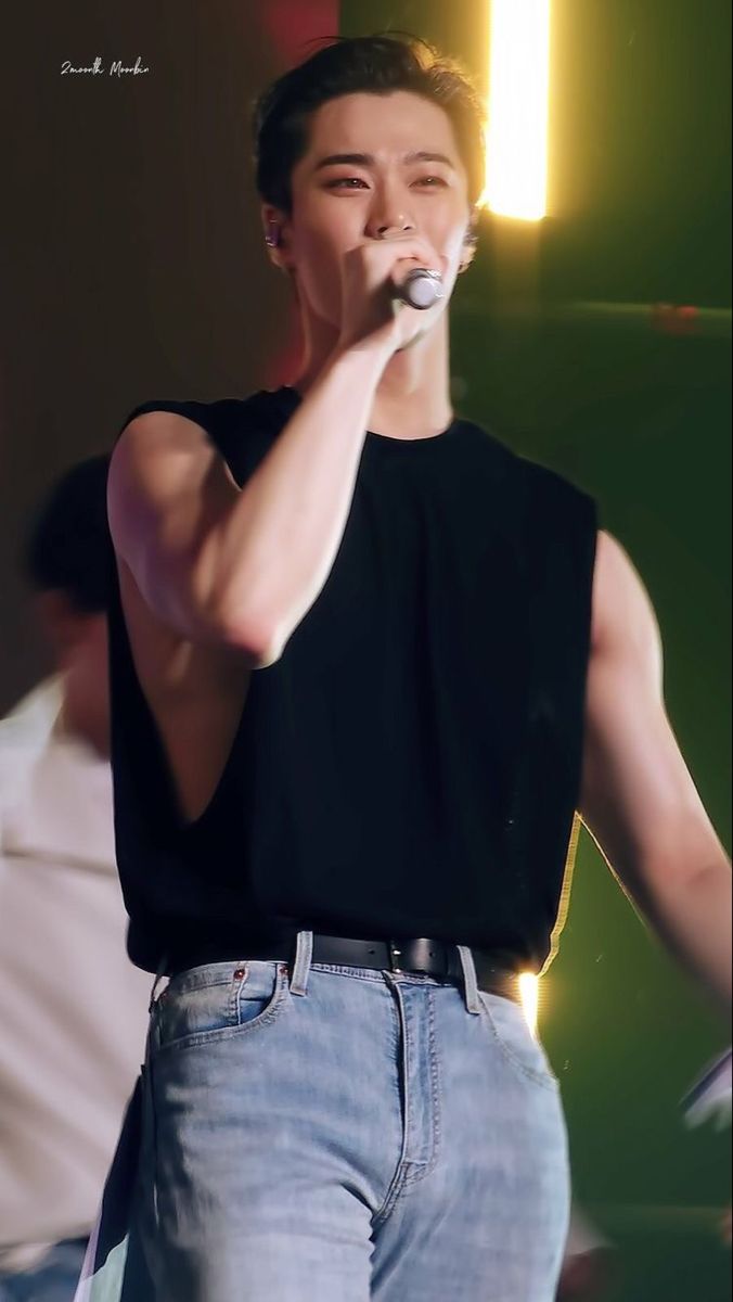 Fan-made special wallpaper for Moonbin (ASTRO)