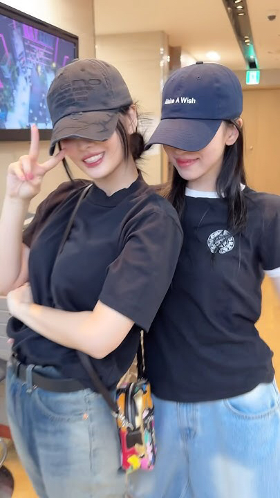 Momen yang diabadikan oleh penggemar TWICE