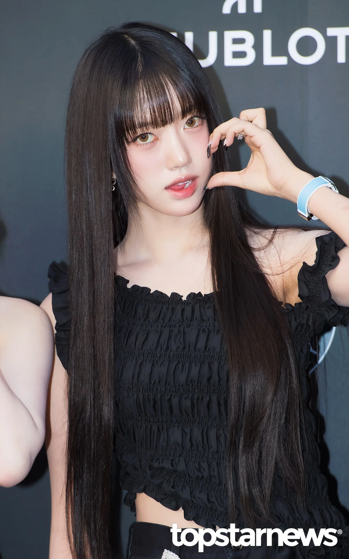 Latest photo of Sooin (MEOVV)