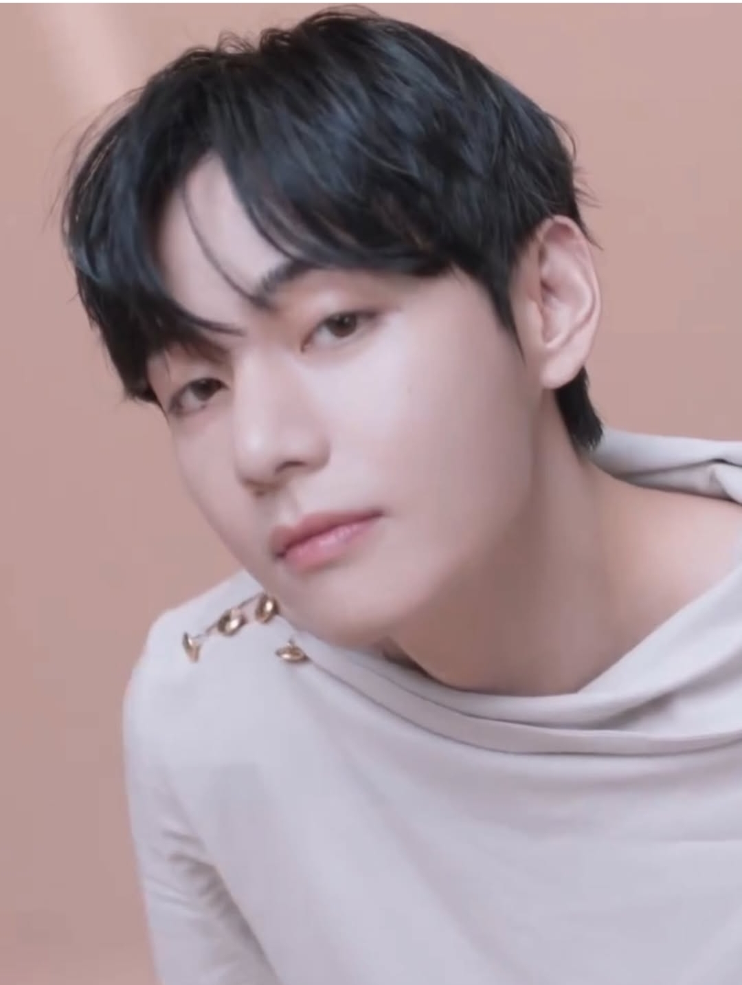 V (防弹少年团)的最新照片