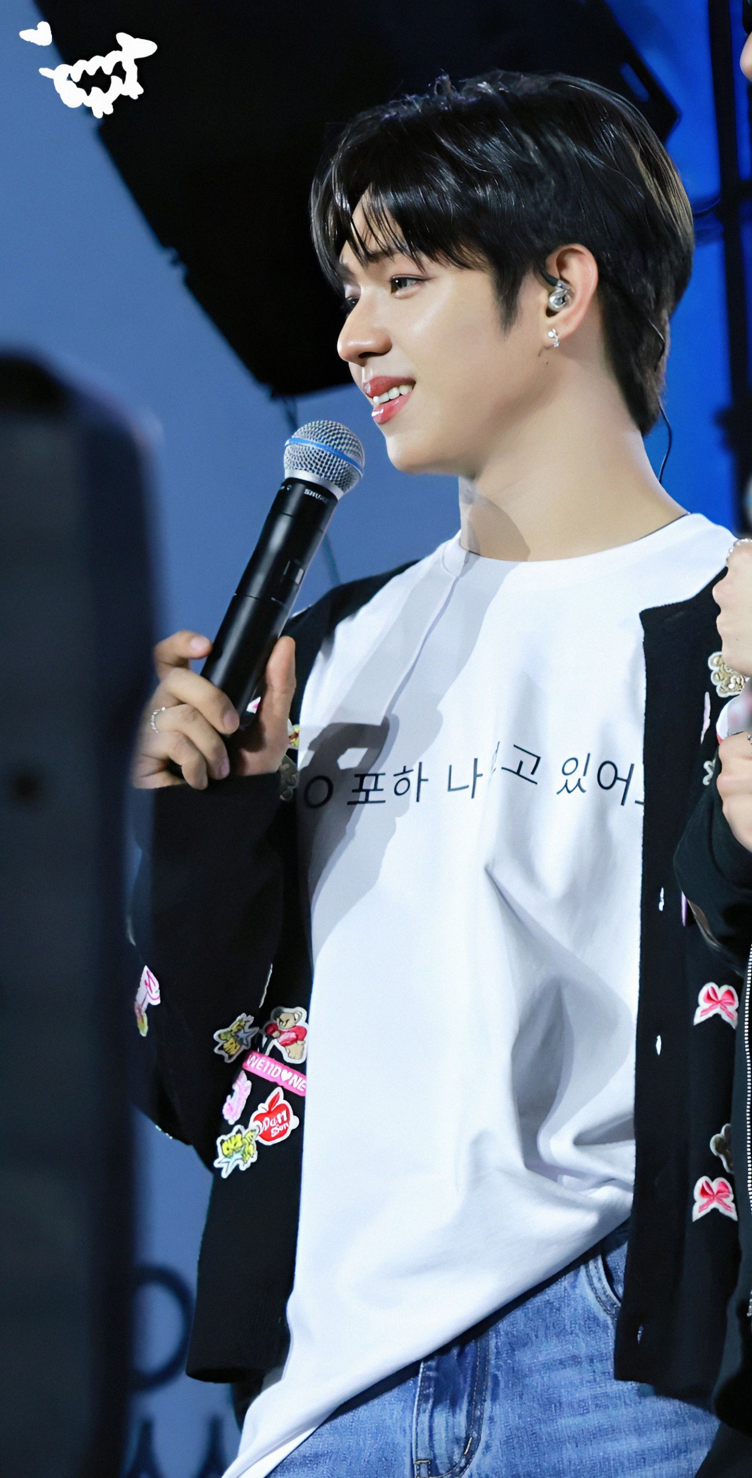 Behind-the-scenes cut of JL (AHOF)