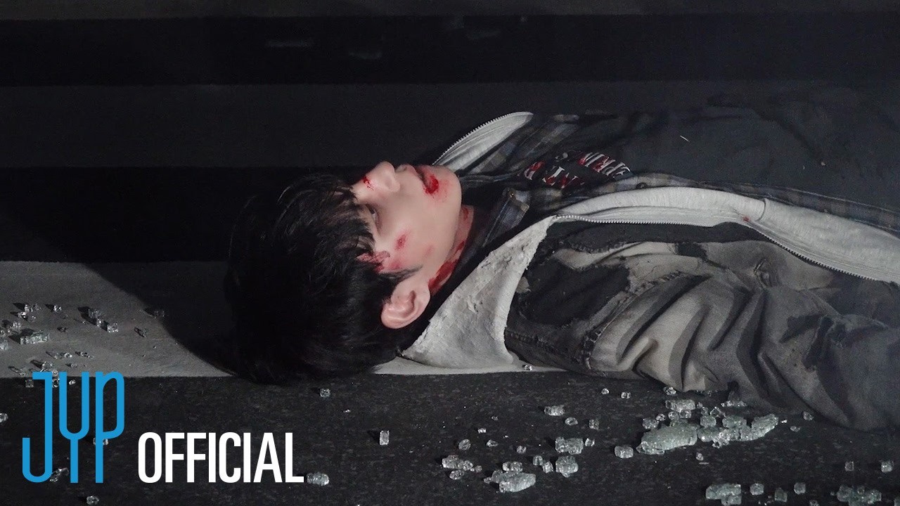 元弼 (DAY6)的最新活动照片