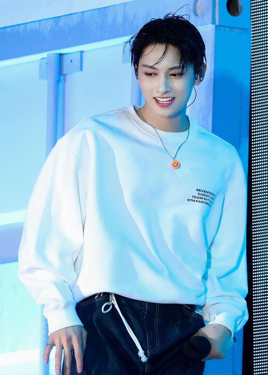 Recent activity shot of Jun (SEVENTEEN)