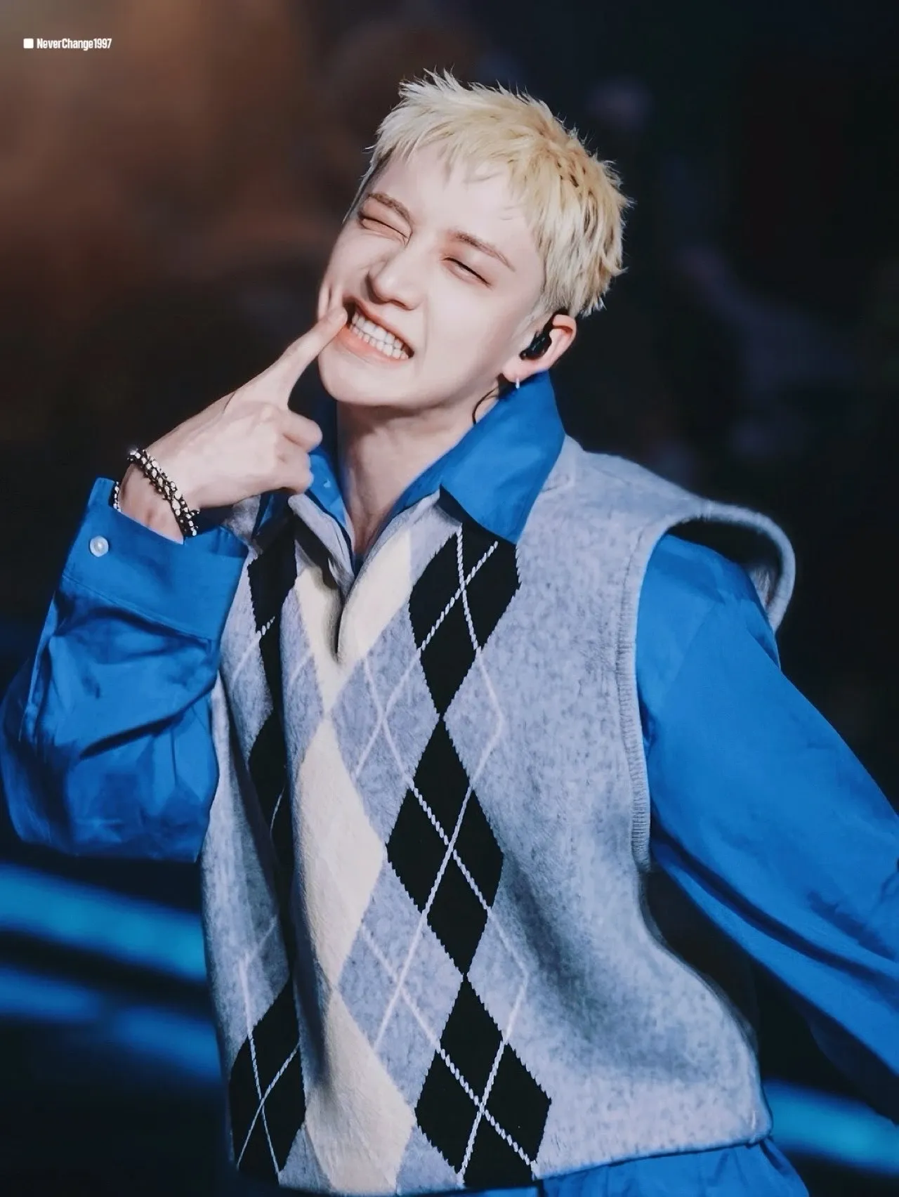 方灿 (Stray Kids)的幕后花絮