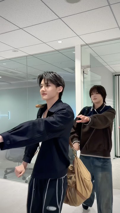 Latest photo of K (&TEAM)