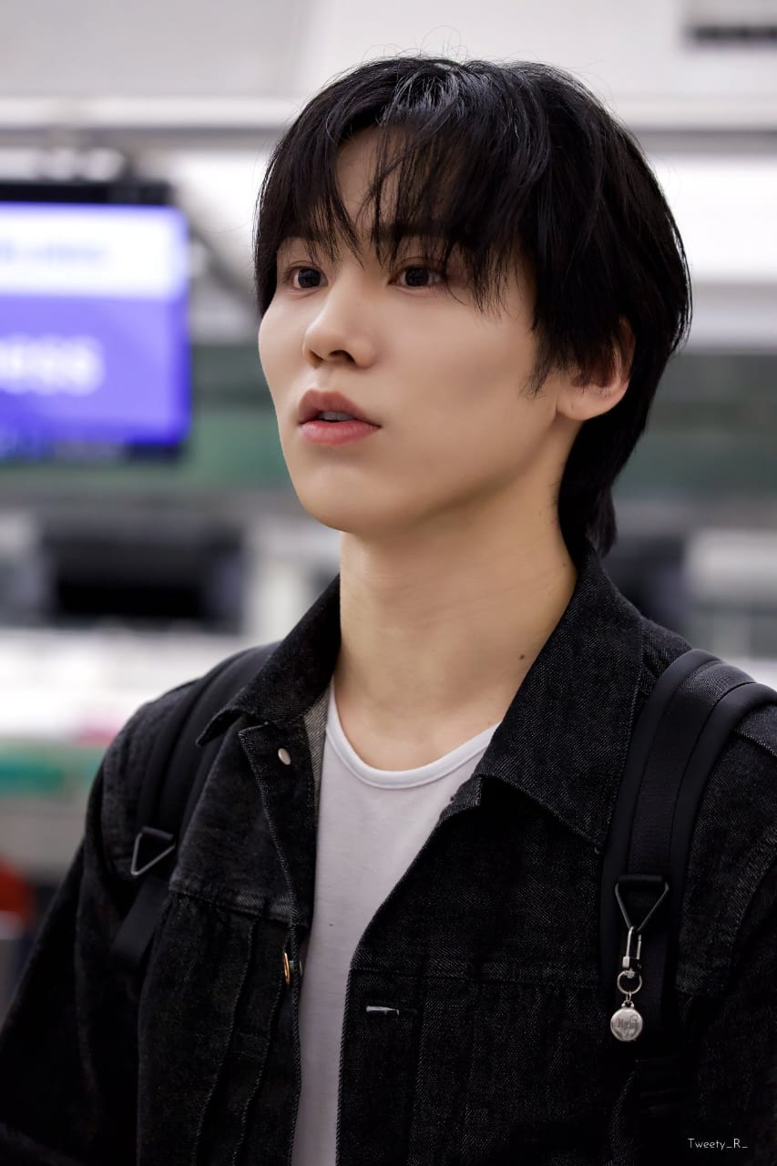 A moment captured by Rocky's fan