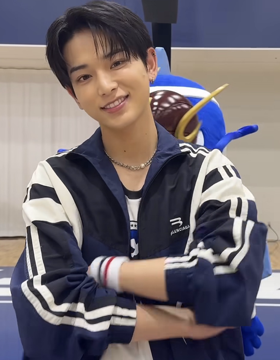 A moment captured by Harua (&TEAM)'s fan