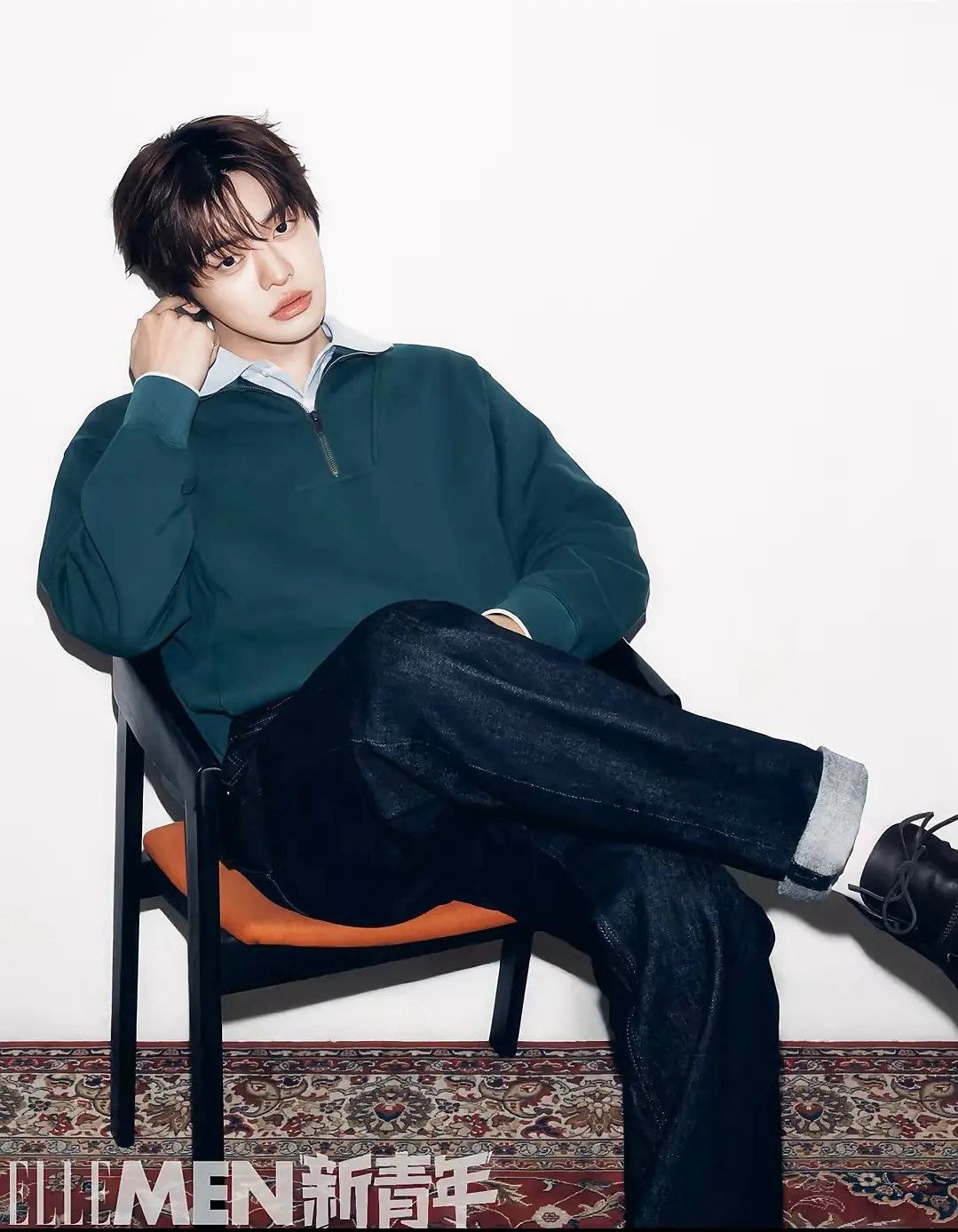 A moment captured by Lee Leo (ALPHA DRIVE ONE)'s fan