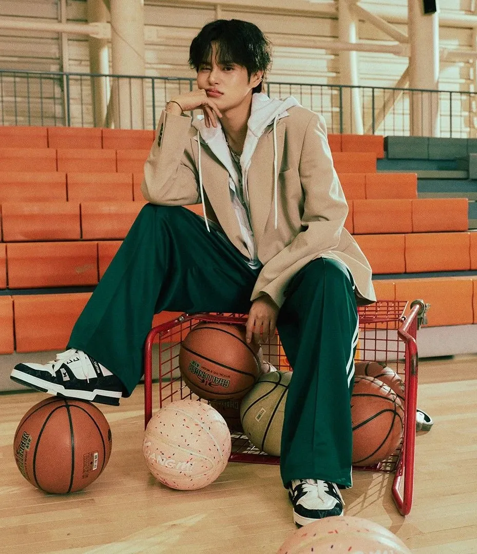 イ・デフィ (AB6IX)の最新写真