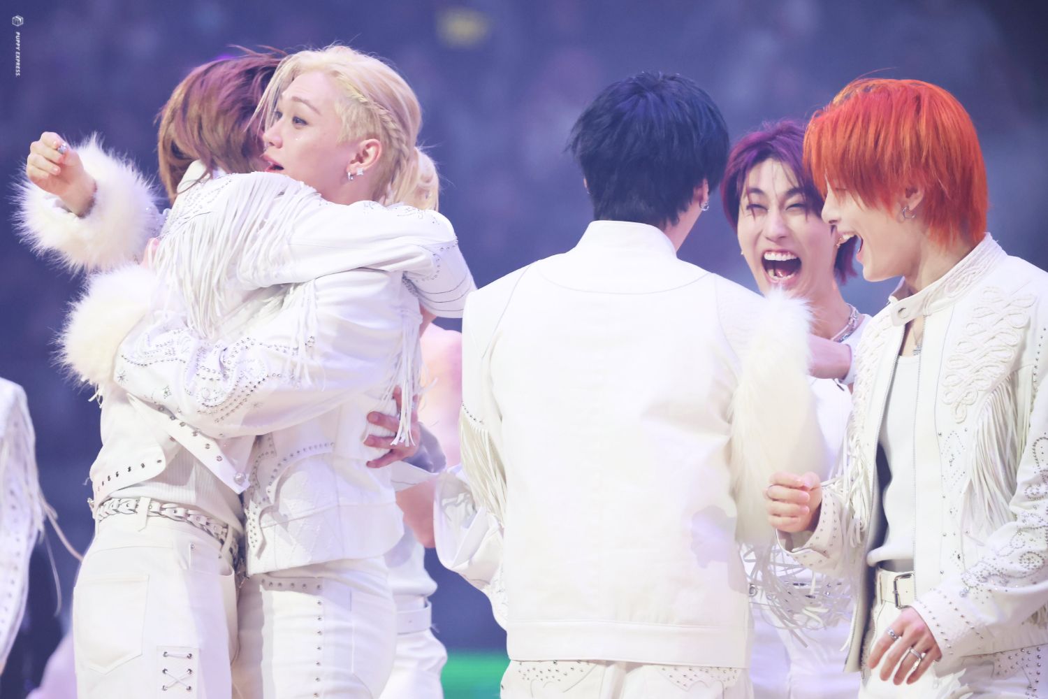 Stray Kids의 비하인드 컷