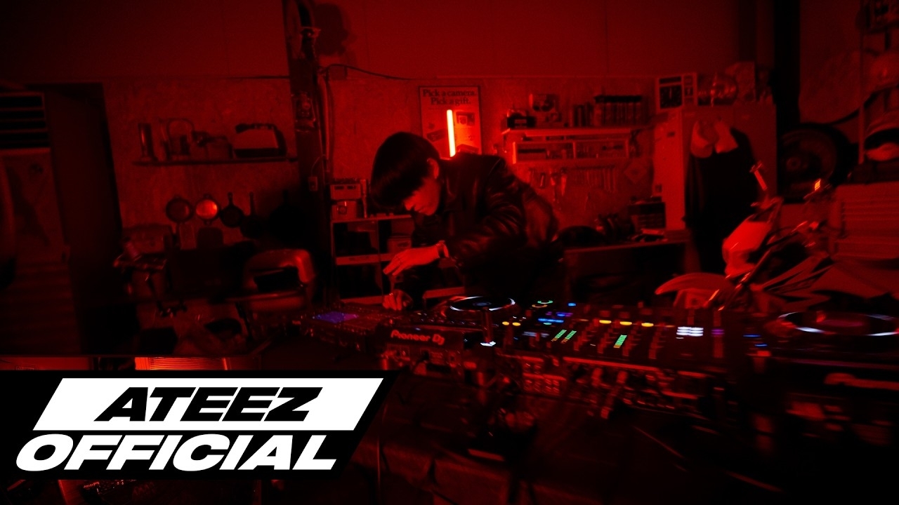 Behind-the-scenes cut of Hongjoong (ATEEZ)