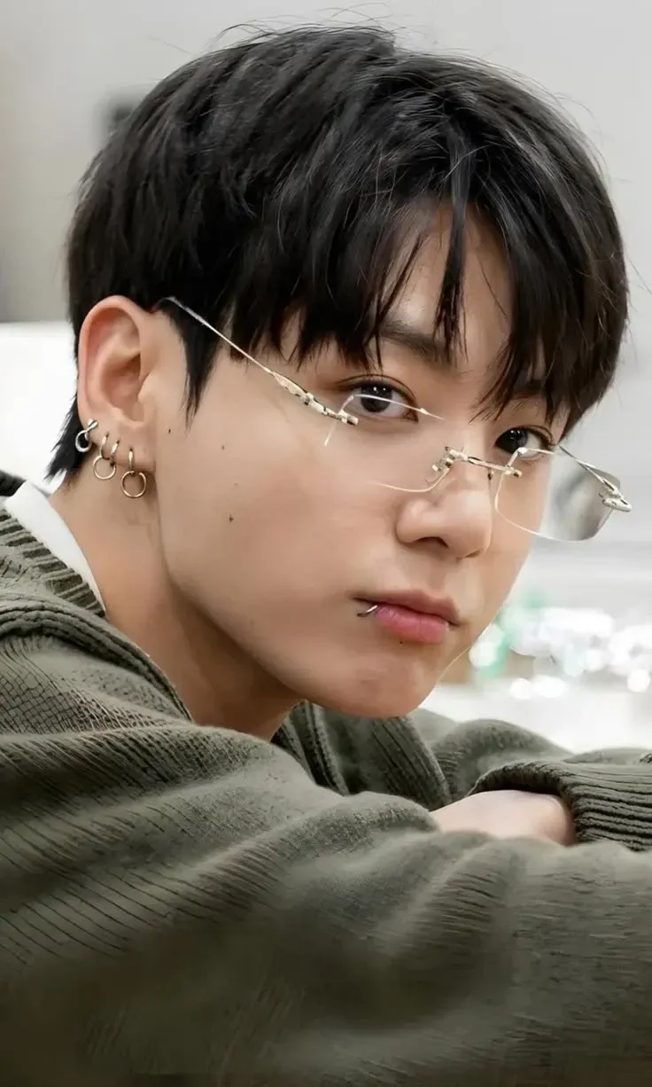 Fandom-recommended wallpaper image of Jungkook (BTS)