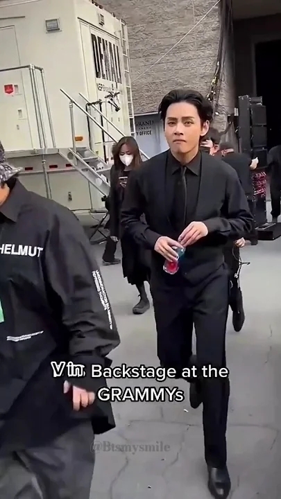 Foto terbaru V (BTS)