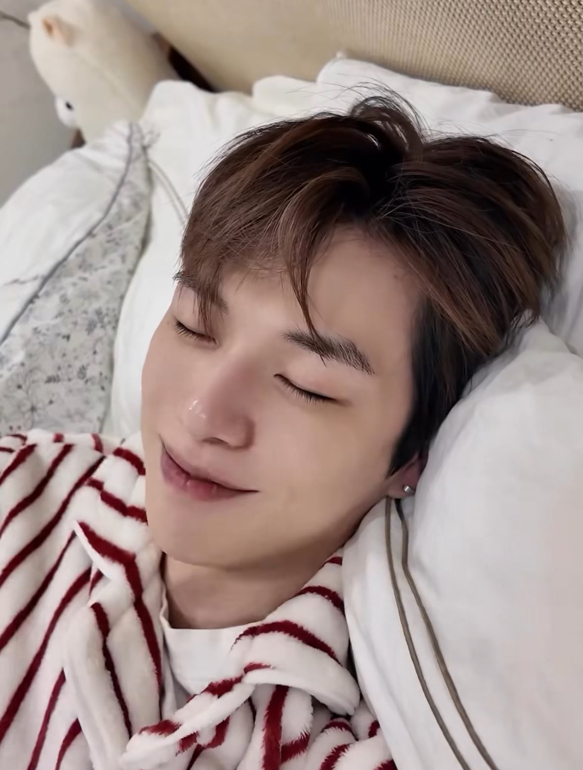 Latest photo of Kang Daniel