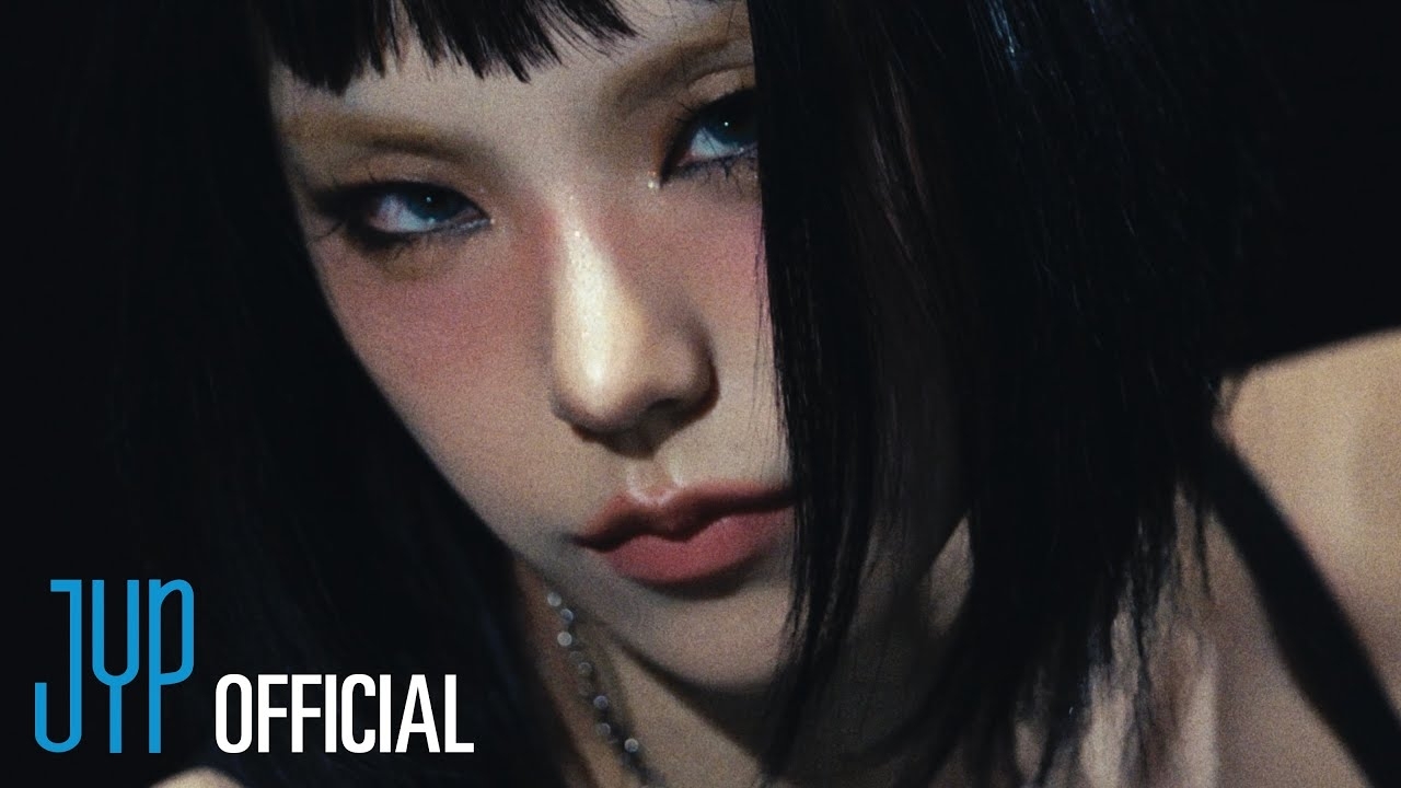 Latest photo of Yeji (ITZY)