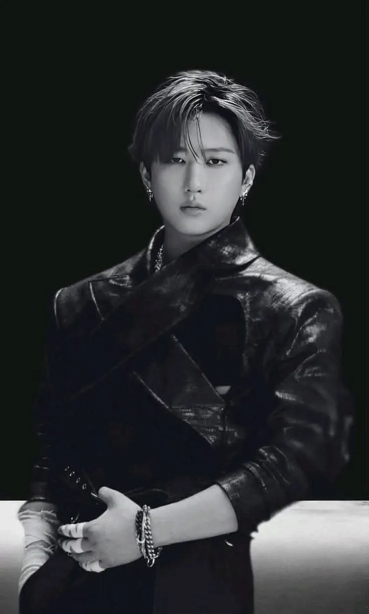 Today's most popular wallpaper in the Changbin (Stray Kids) community