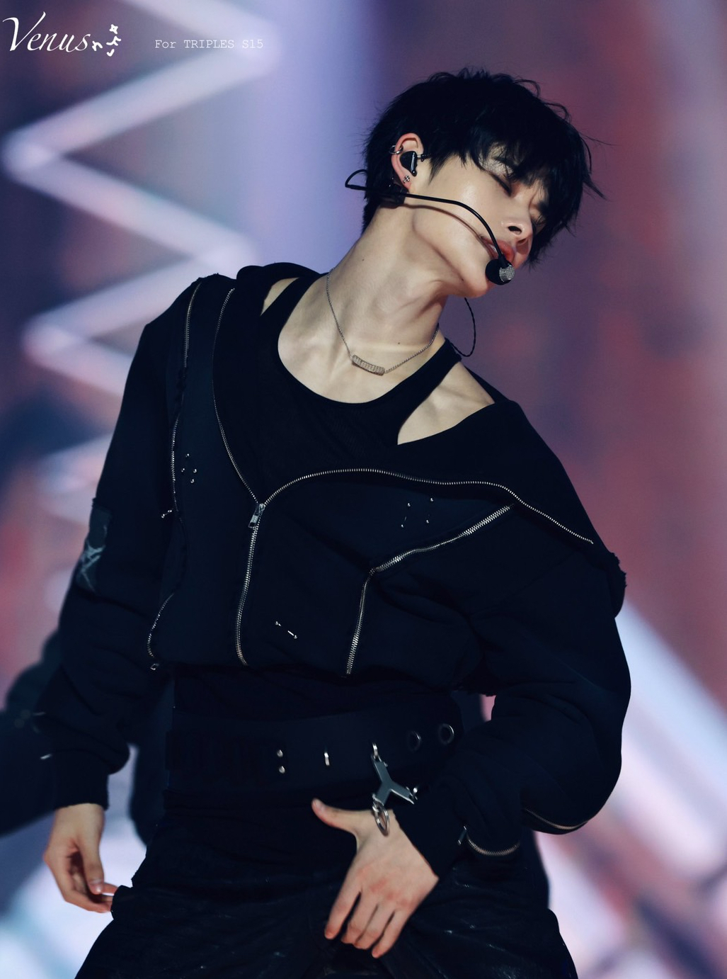 Foto terbaru NI-KI (ENHYPEN)