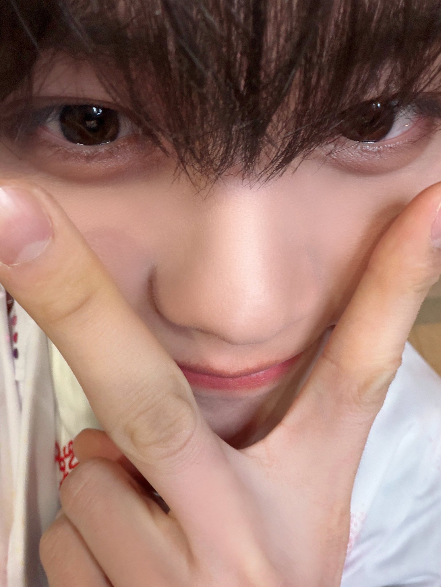 Recent activity shot of Kim Gyuvin (ZEROBASEONE)