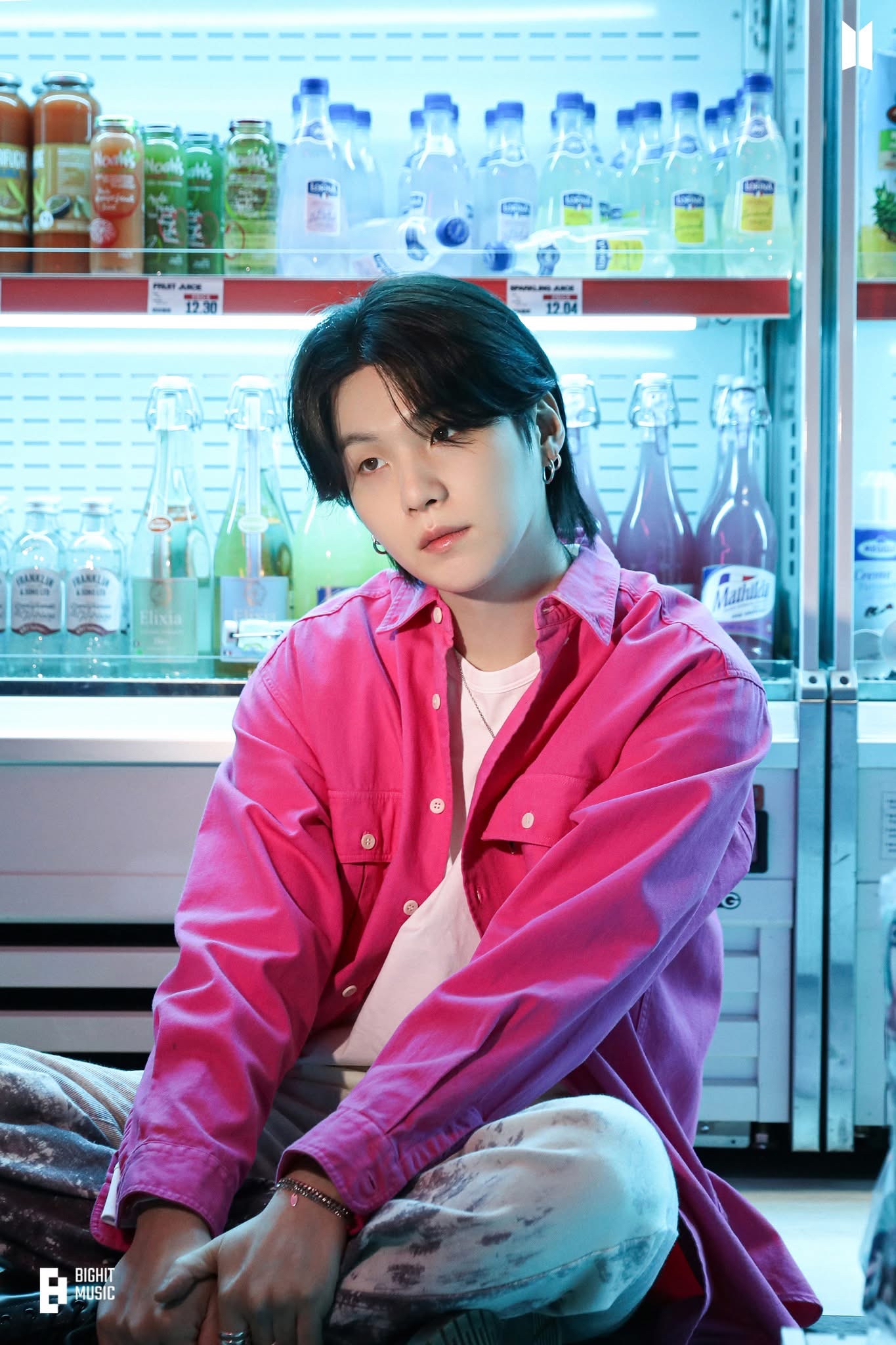 Behind-the-scenes cut of SUGA (BTS)