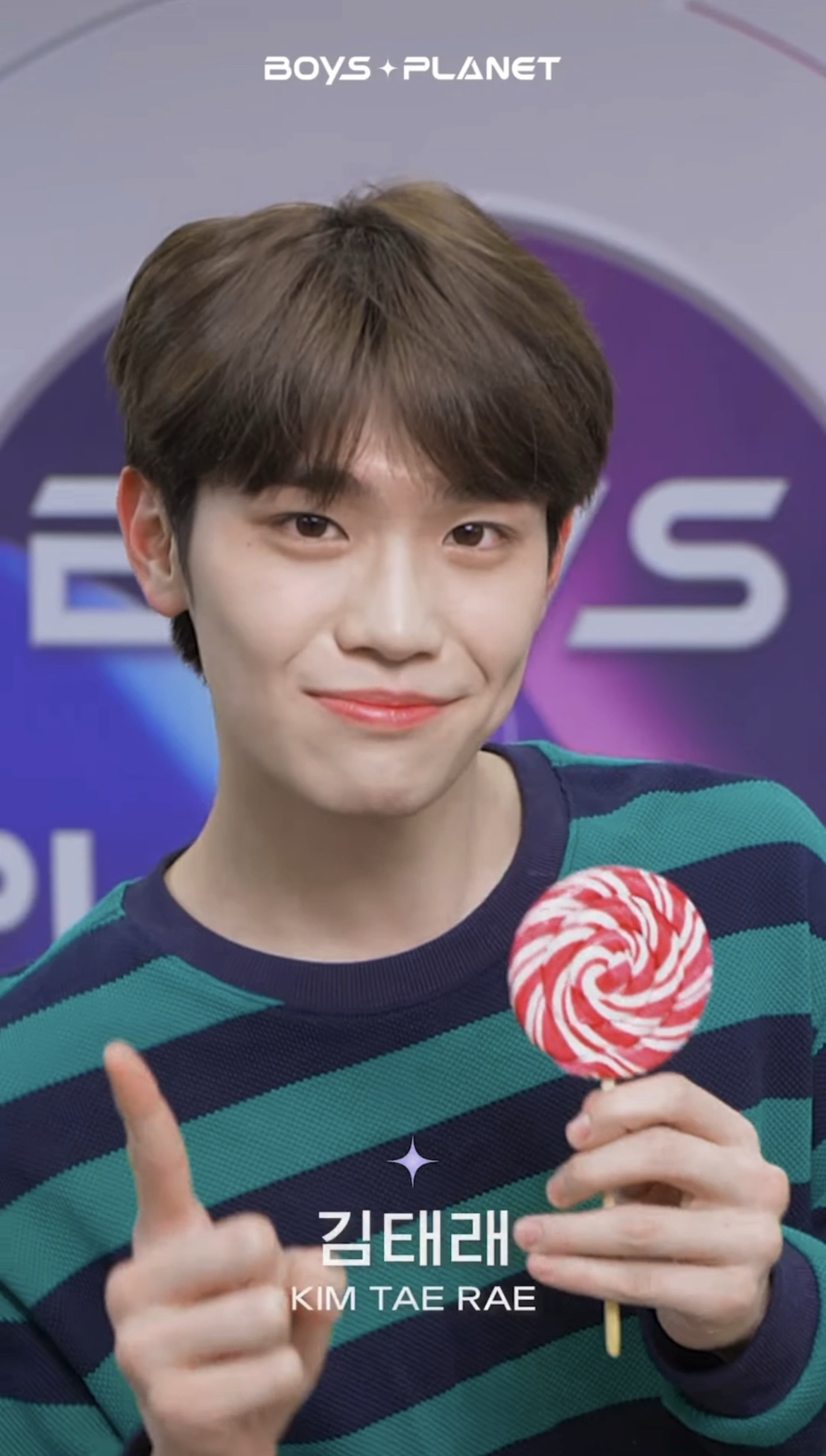 Foto aktivitas terbaru Kim Taerae (ZEROBASEONE)