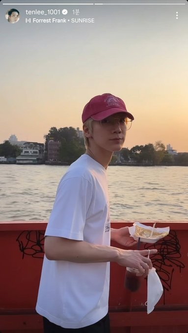 Fandom-recommended wallpaper image of TEN (WayV)