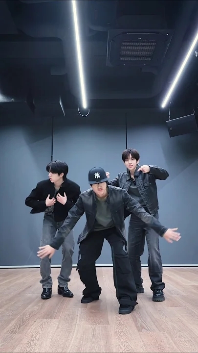 Fandom-recommended wallpaper image of IDID