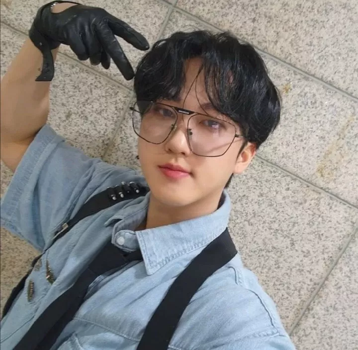 Behind-the-scenes cut of Changbin (Stray Kids)
