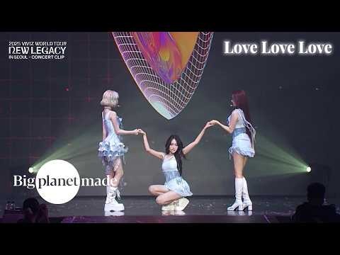 Momen yang diabadikan oleh penggemar VIVIZ