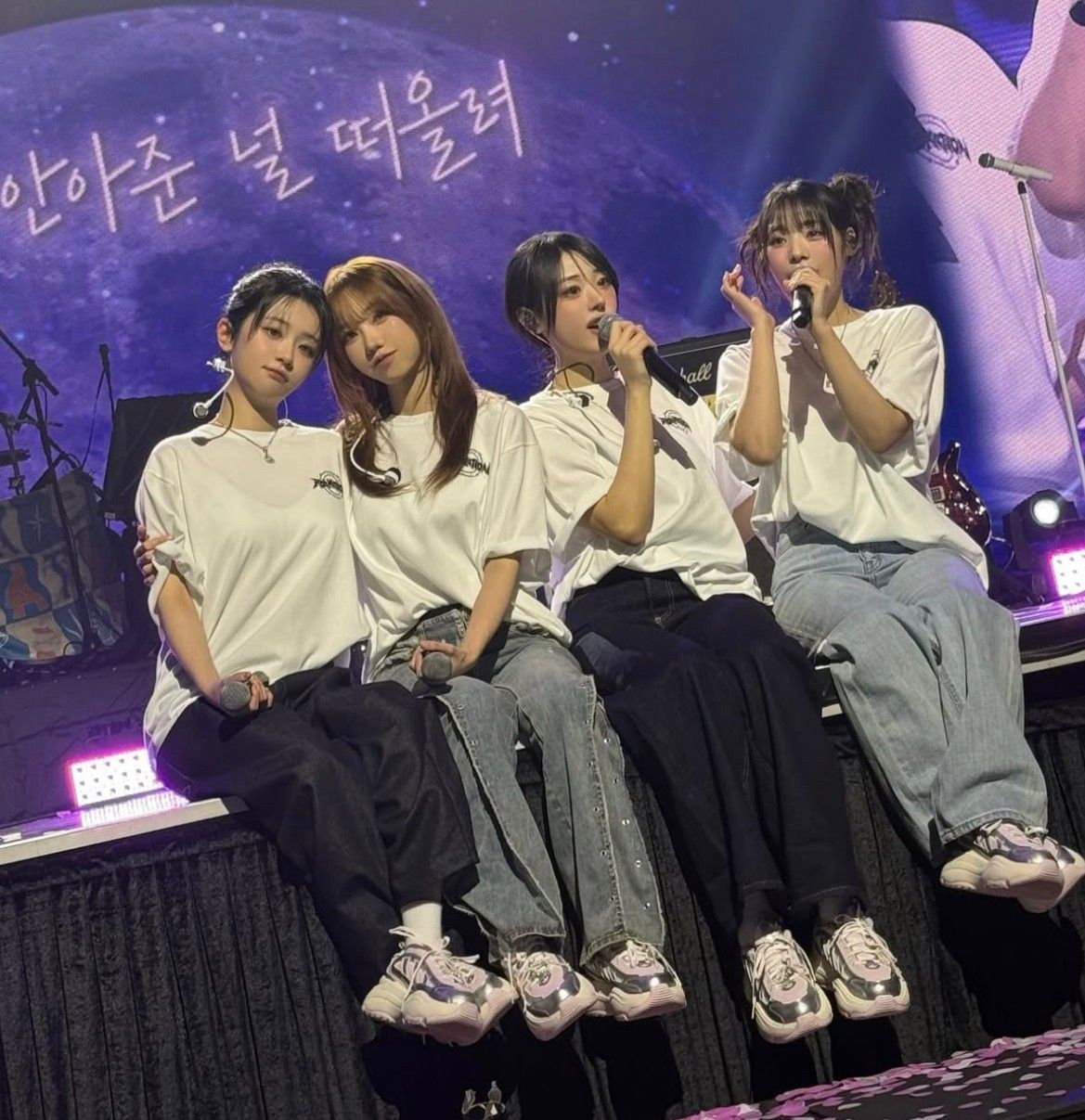 Latest photo of QWER