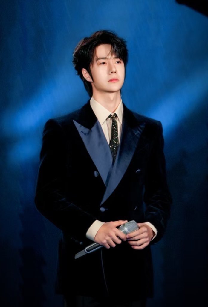 Behind-the-scenes cut of Wang Yibo