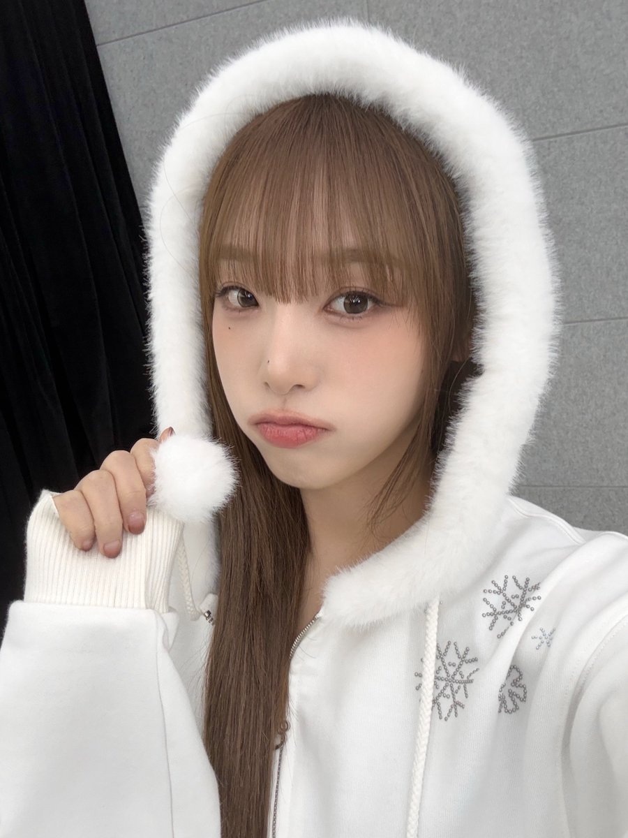 Latest photo of Choi Yena