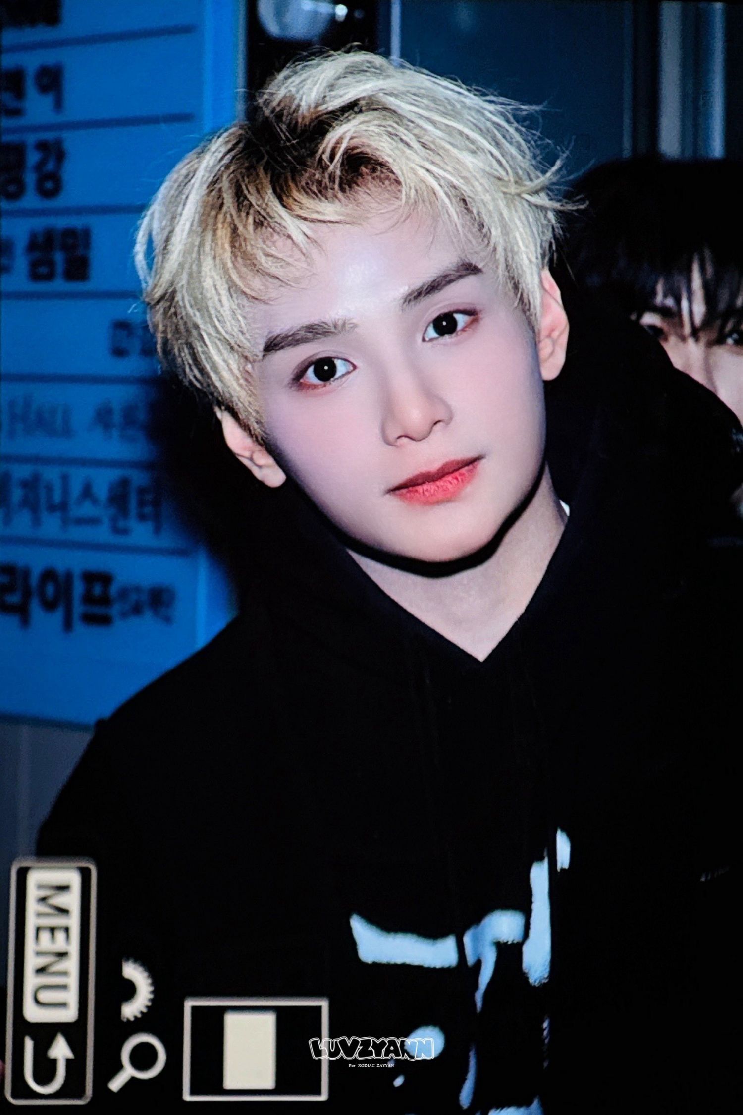 A moment captured by Zayyan (XODIAC)'s fan