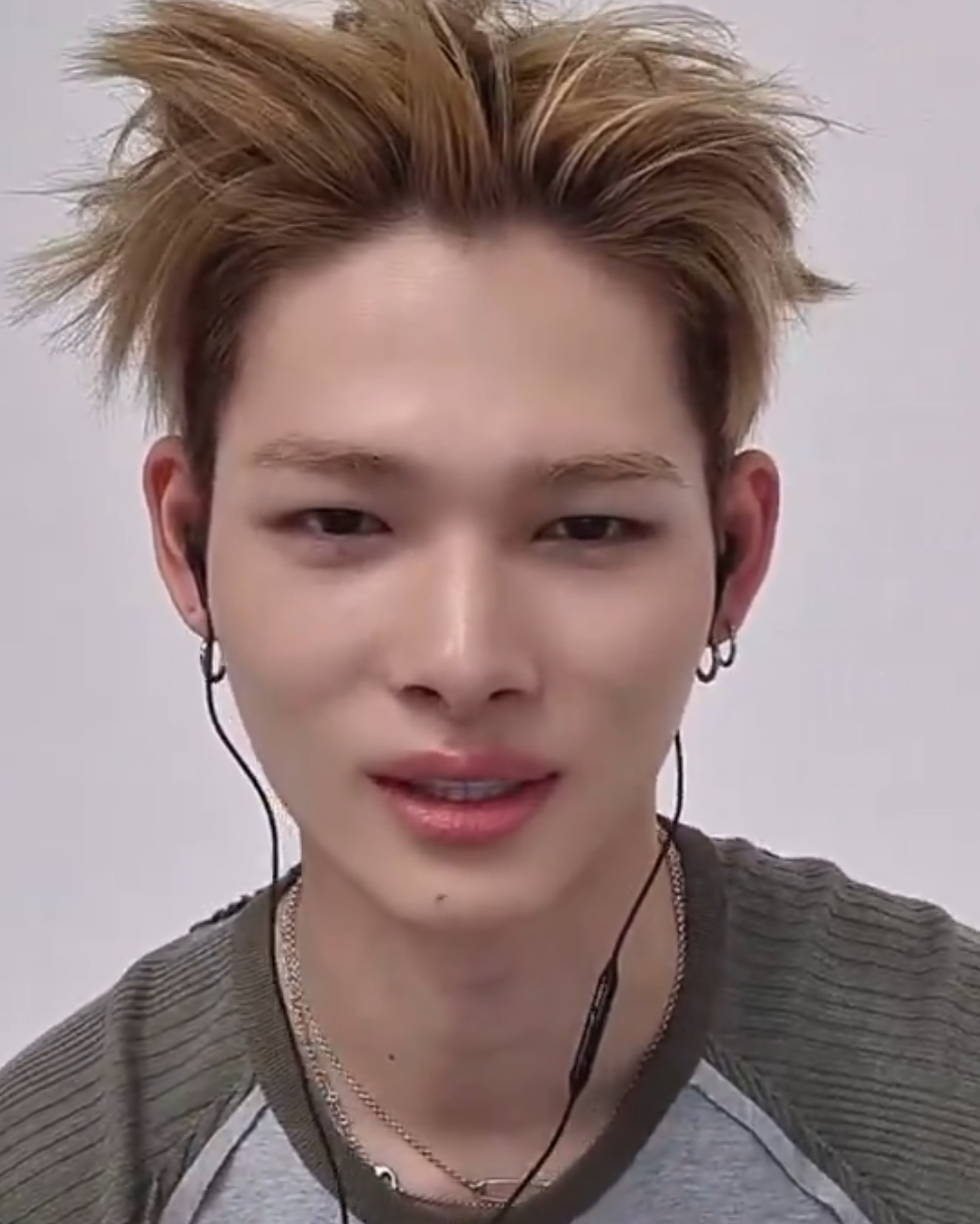 Potret di balik layar NI-KI (ENHYPEN)